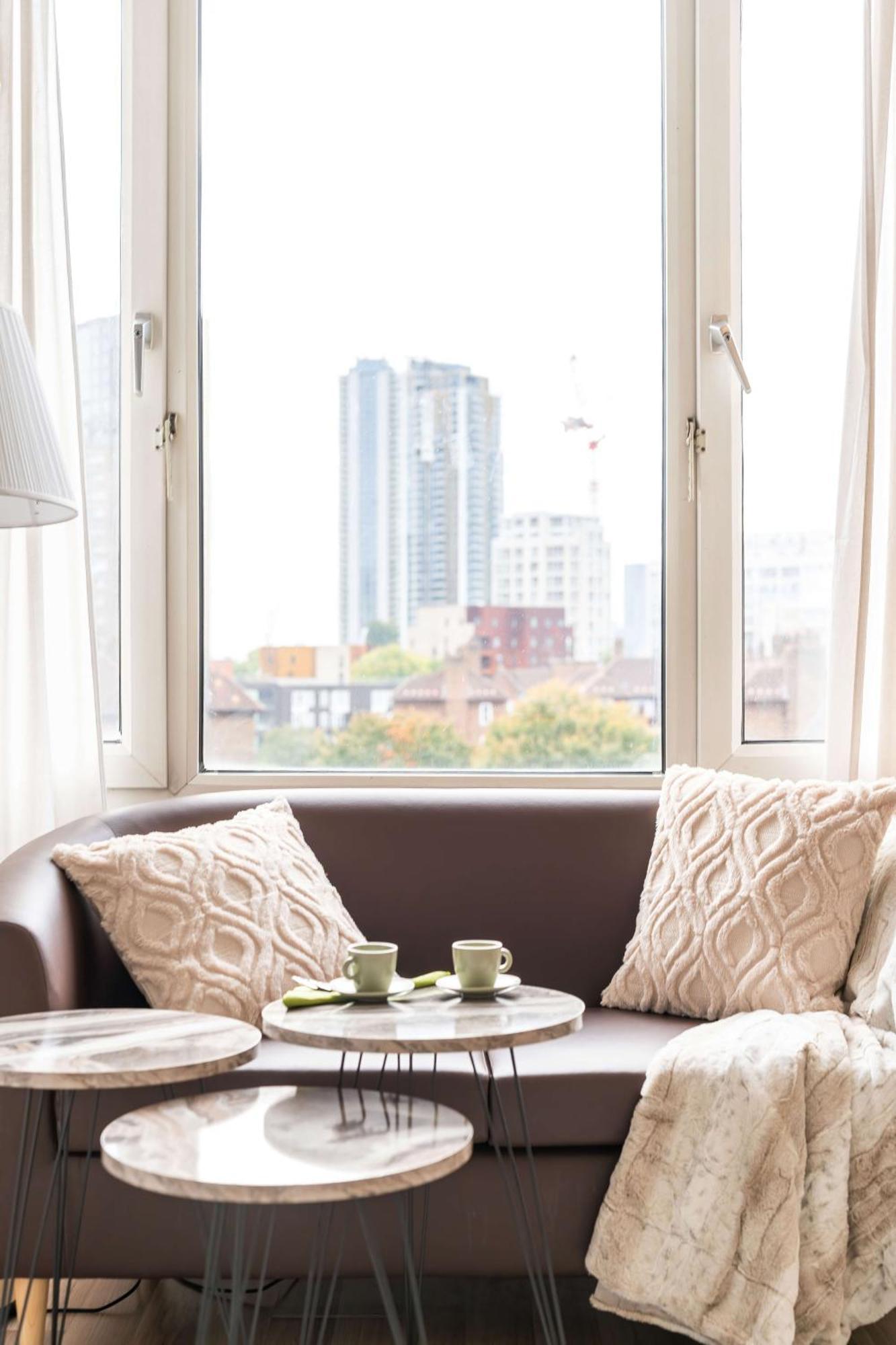 Apartament Livestay-three Bed With Balcony Londra