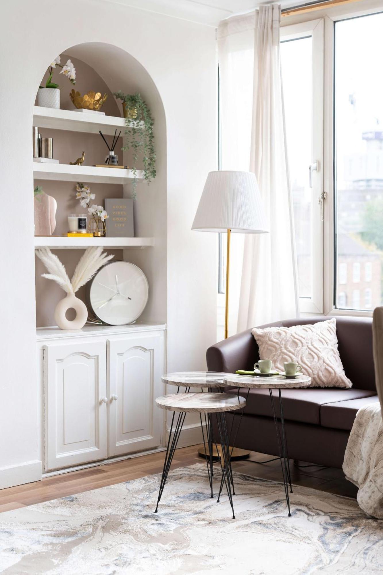 Apartament Livestay-three Bed With Balcony